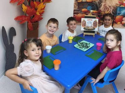 MÂNUȚE HĂRNICUȚE DE IEPURAȘI 🐰🐰🐰_image_48114870